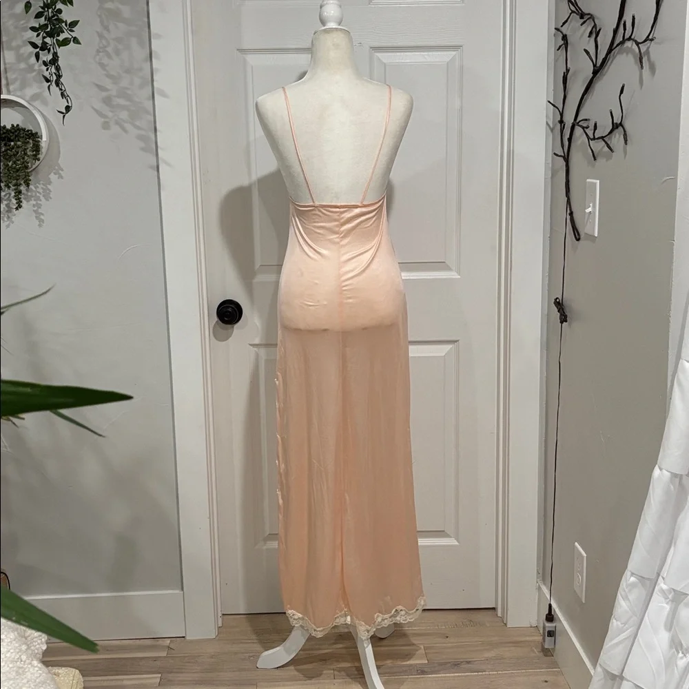 🌹Vintage Peach and Cream Lace Maxi Slip Dress🌹 - Picture 3 of 6